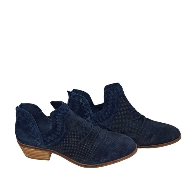 Vince Camuto navy blue suede round toe bootie size 9.5 - Picture 1 of 4
